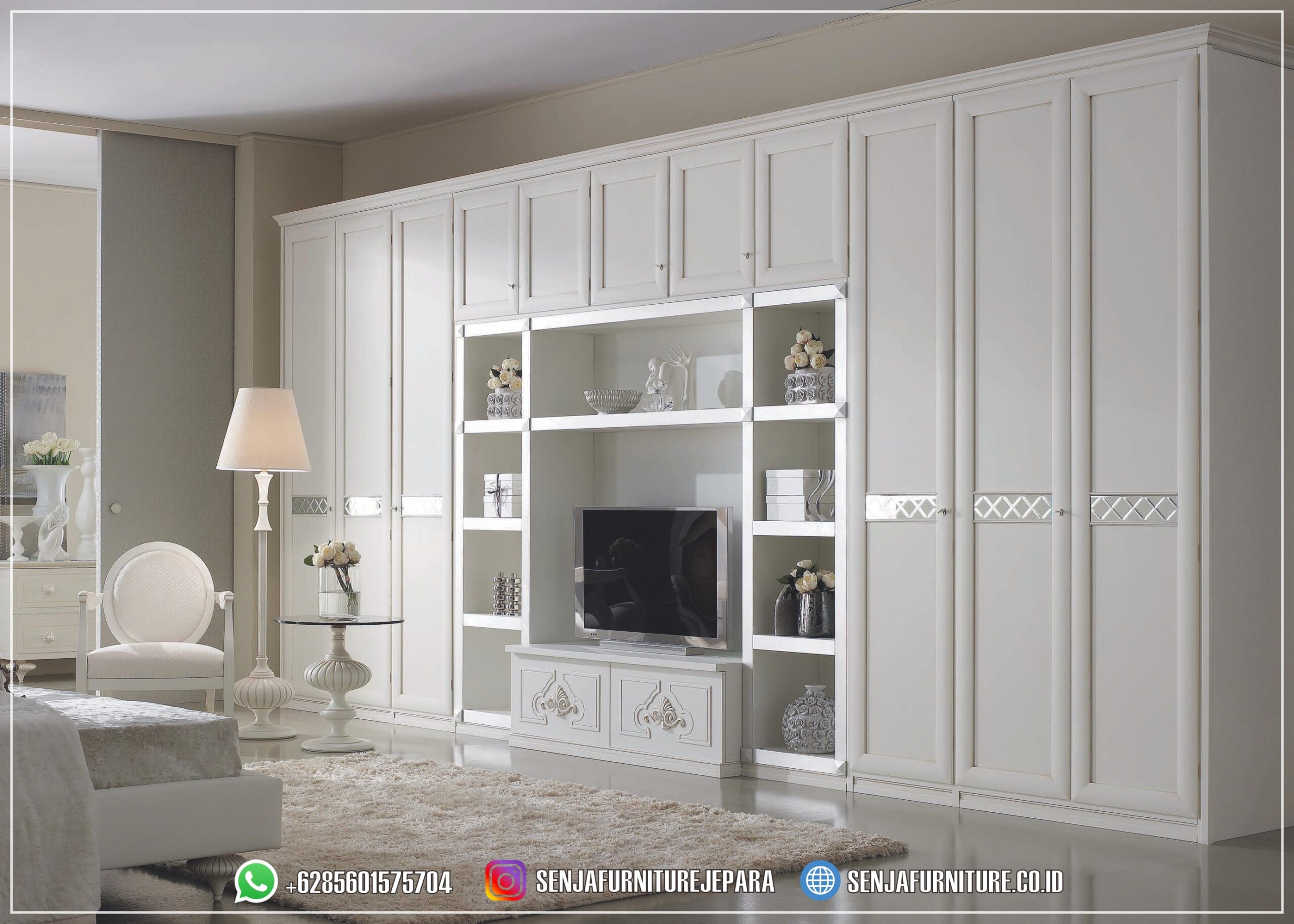 Ide Lemari Bufet TV Mewah Ruang Keluarga Modern Desain Bufet TV Mewah, Meja TV Mewah, Lemari TV Mewah, Bufet TV Klasik, Bufet TV Minimalis, Bufet TV Kayu Jati, Bufet TV Ukir Jepara, Lemari Hias Klasik, Lemari Hias Mewah, Meja TV Minimalis, Lemari TV Kayu Jati