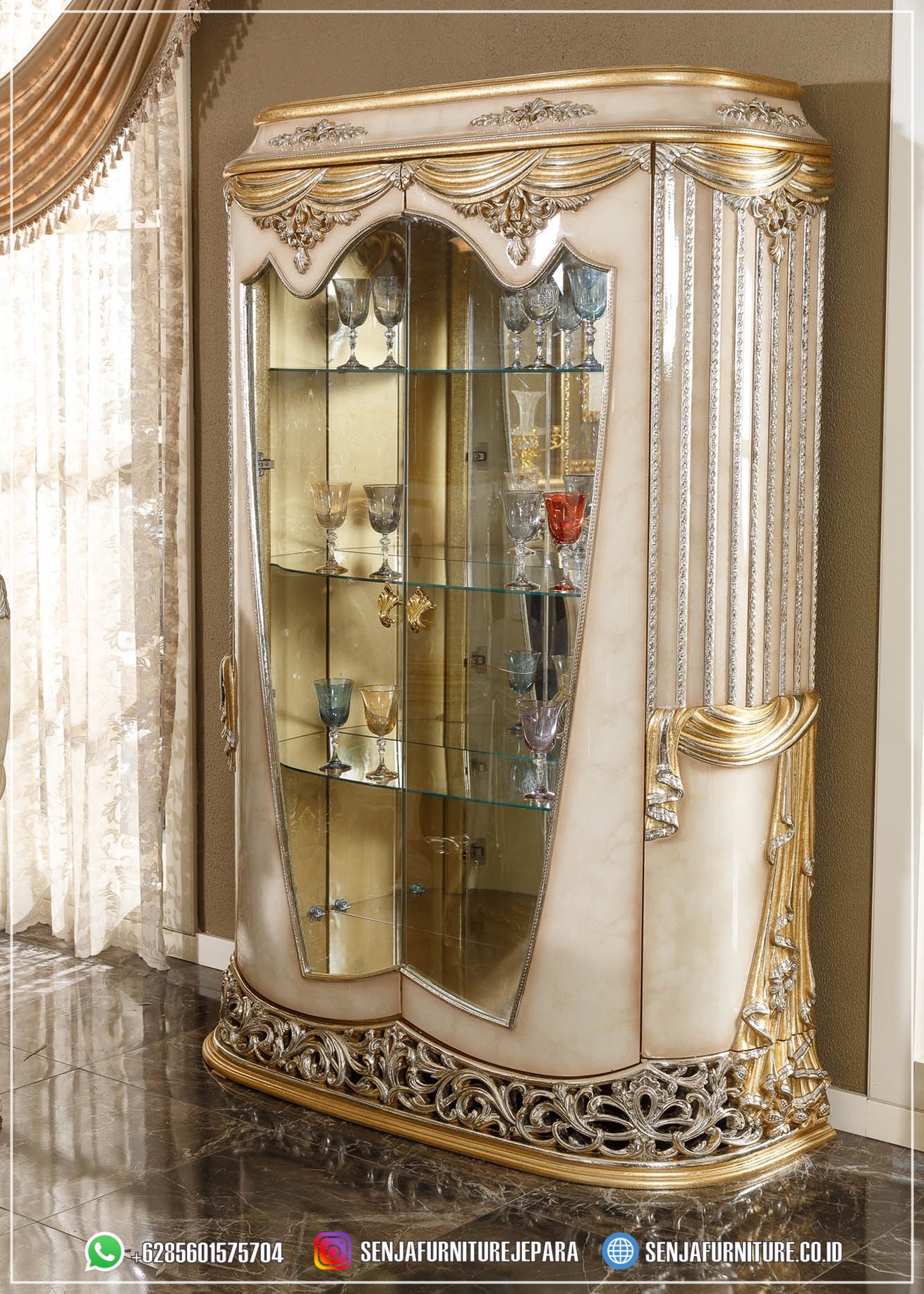 Luxury Gold Lemari Hias Mewah Carving Handmade 2 Doors Lemari Hias Mewah, Lemari Hias Kaca, Lemari Hias Klasik, Lemari Hias Ruang Tamu, Lemari Hias Kayu Jati, Lemari Hias Minimalis, Lemari Hias Sudut, Lemari Hias TV, Bufet Lemari Hias, Model Lemari Sudut, Lemari Hias Terbaru